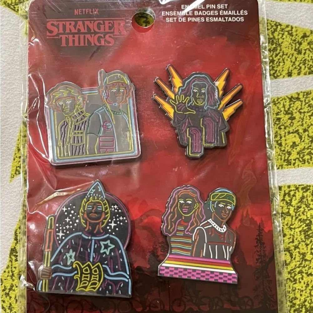 Funko Stranger Things 4 Pack Enamel Pin  Set Neon Blacklight Target Exclusive